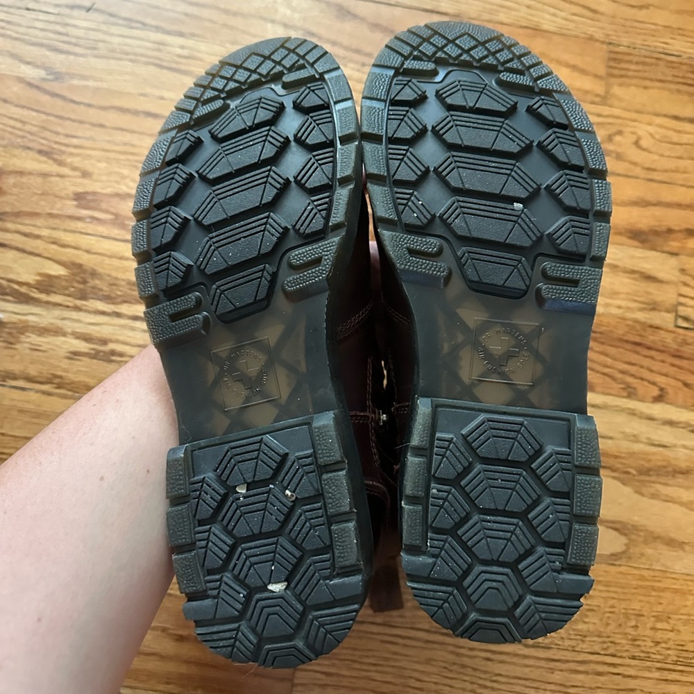 Doc Marten 2976 Alyson Chelsea Boots w/ fur lining and zips - Picture 5 of 5